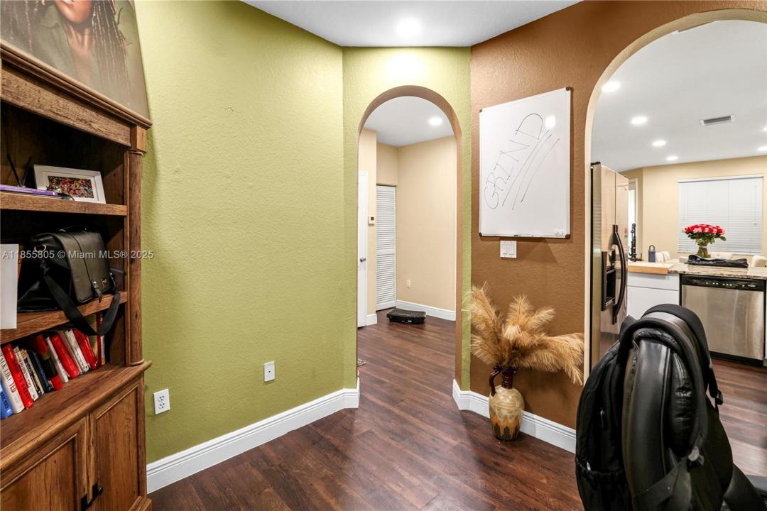 6037 SW 19th St 6037, North Lauderdale, פלורידה 33068, ארצות הברית של אמריקה 