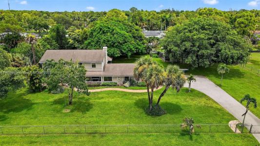 9435 El Paso Dr, Lake Worth, Florida 33467, USA