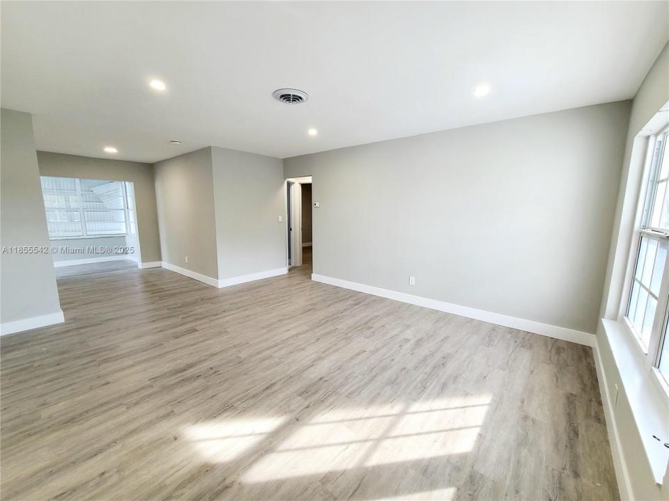 4230 NW 52nd Ave, Lauderdale Lakes, Floride 33319, États-Unis