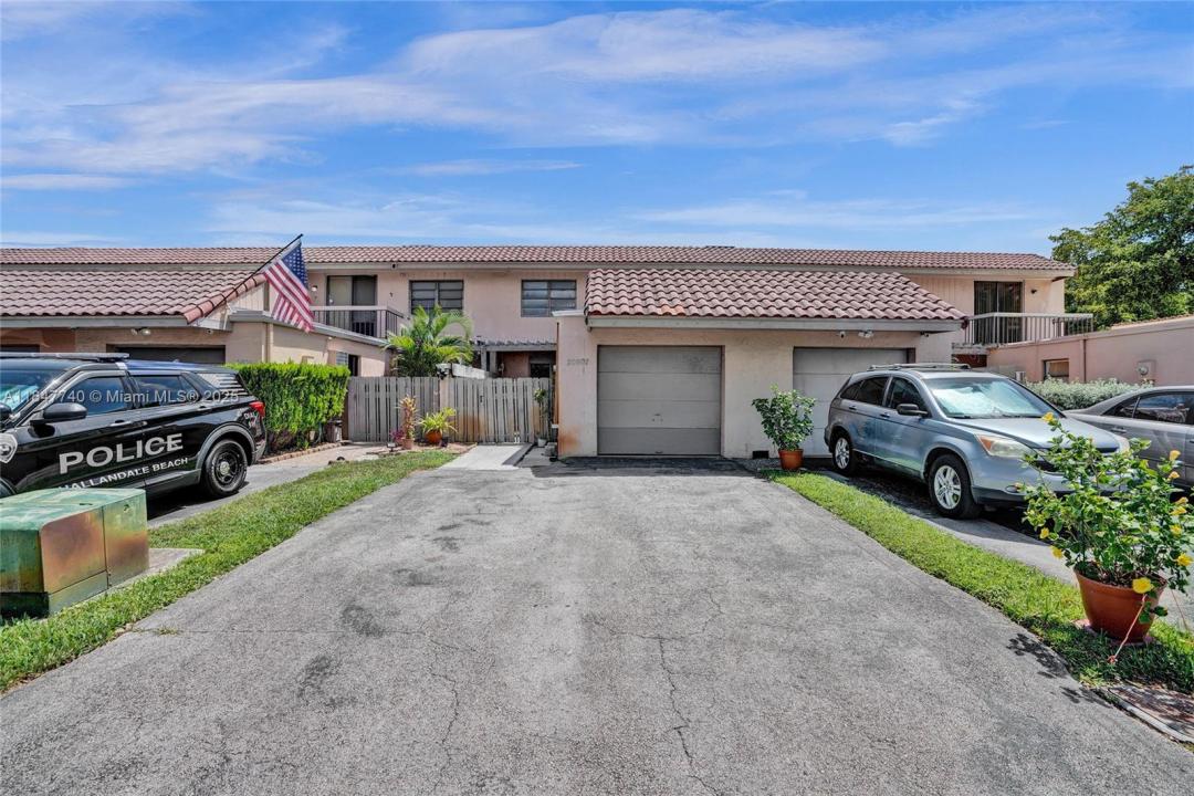 20607 NE 7th Ct, Miami, Floryda 33179, USA
