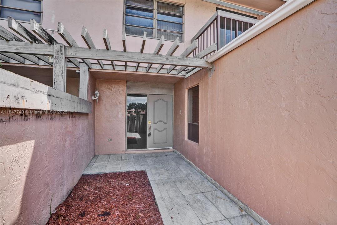 20607 NE 7th Ct, Miami, Floryda 33179, USA