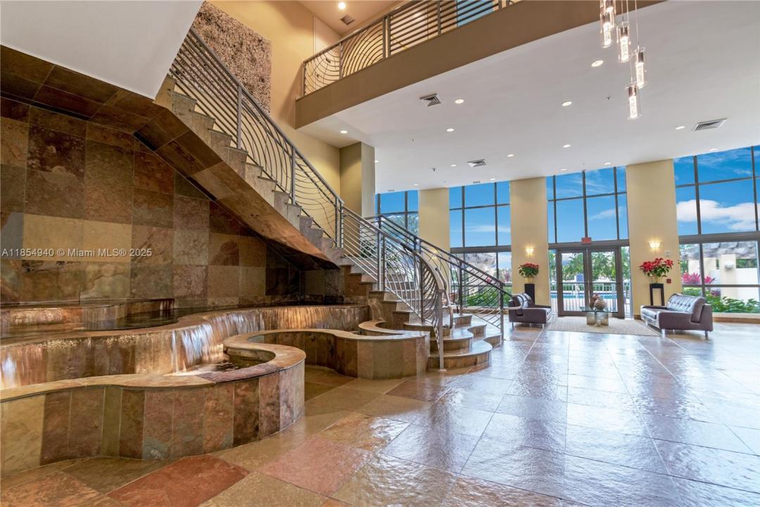 1745 E Hallandale Beach Blvd 2501W, Hallandale Beach, فلوريدا 33009, الولايات المتحدة