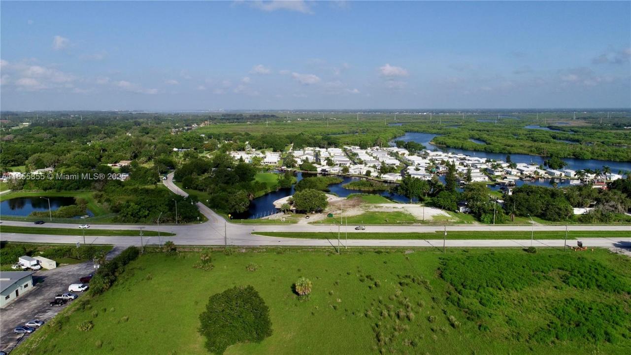 8320 RIVERSIDE DR, Punta Gorda, Florida 33982, USA