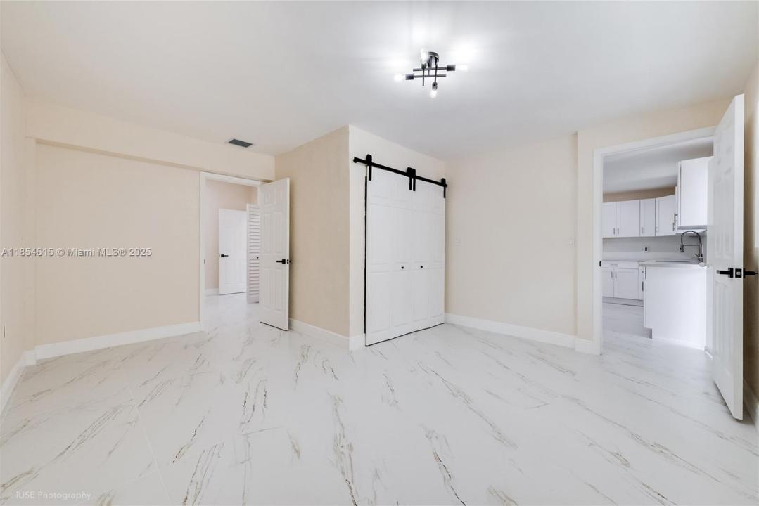 10421 SW 184th St 0, Cutler Bay, Florida 33157, Estados Unidos