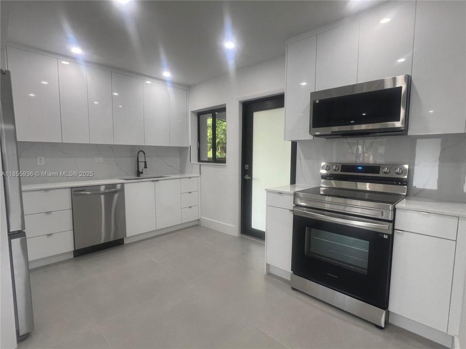 13380 NW 32nd Ave, Opa-Locka, Floride 33054, États-Unis