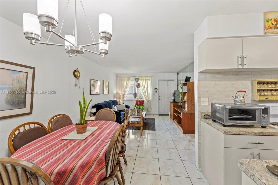 2320 Jackson St 6, Hollywood, Floride 33020, États-Unis