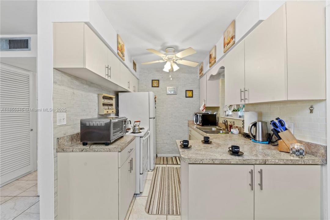 2320 Jackson St 6, Hollywood, Floride 33020, États-Unis