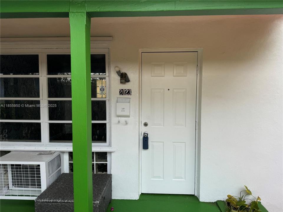 2023 Taylor St 2023, Hollywood, フロリダ 33020, アメリカ合衆国