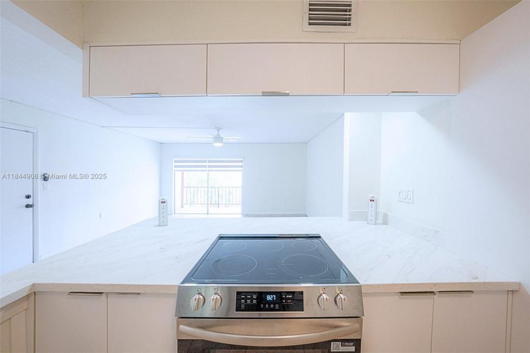 7208 Fairway Dr I6, Miami Lakes, Florida 33014, Estados Unidos