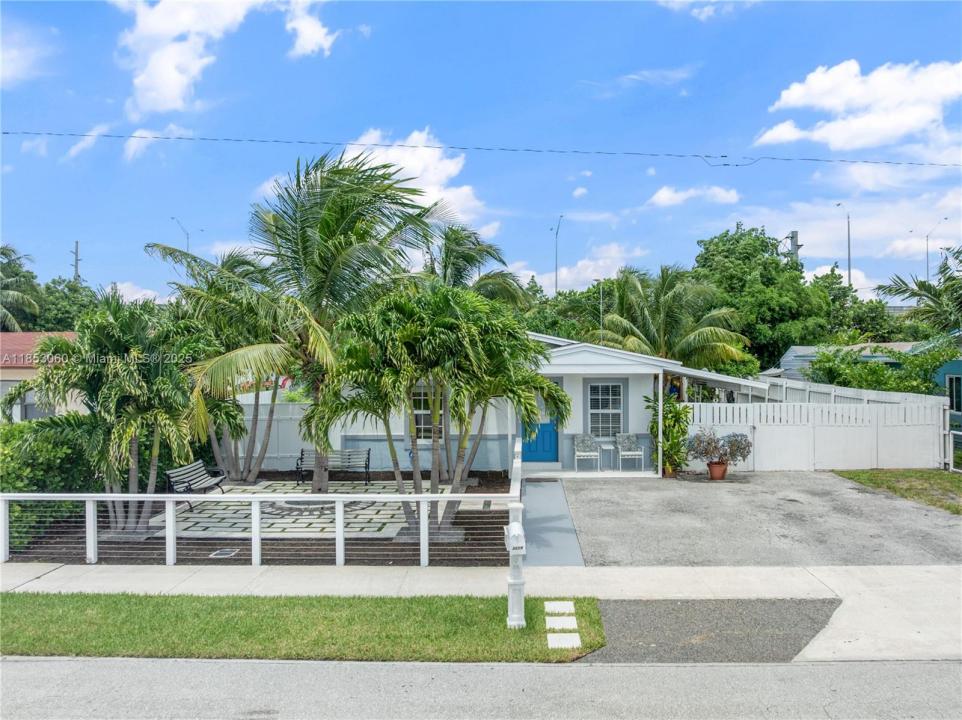 1119 S Ridge St, Lake Worth, Florida 33460