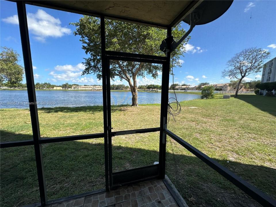 8710 N Sherman Cir 108, Miramar, Flórida 33025, Estados Unidos