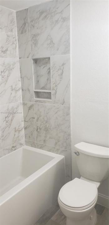 2431 Welch, Fort Myers, Florida 33901, USA