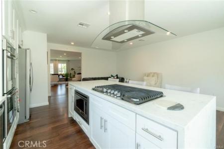 Veloz Avenue, Tarzana, Kalifornien 91356, USA