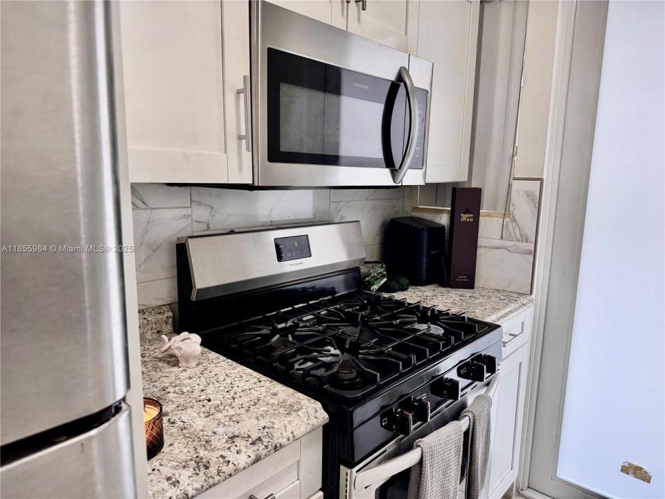 7430 Byron Ave 2A, Miami Beach, 佛羅里達州 33141, 美國