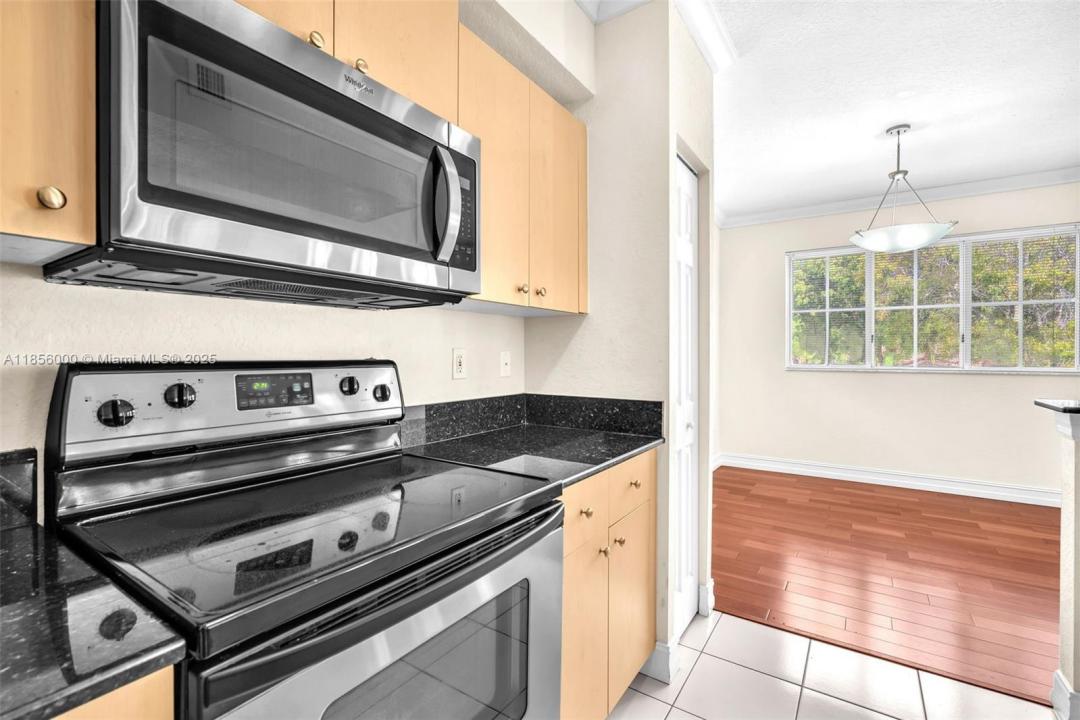 2532 Centergate Dr 201, Miramar, Floride 33025, États-Unis