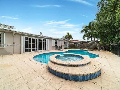2340 NE 192nd St, Miami, Florida 33180, USA
