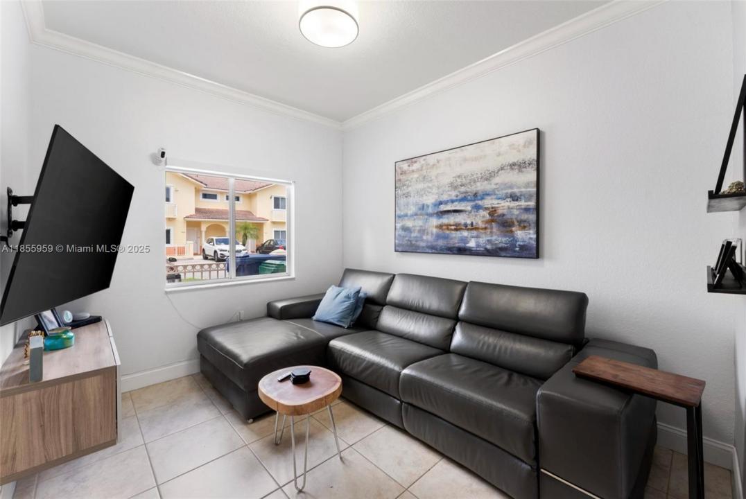 7423 NW 182nd St, Hialeah, פלורידה 33015, ארצות הברית של אמריקה