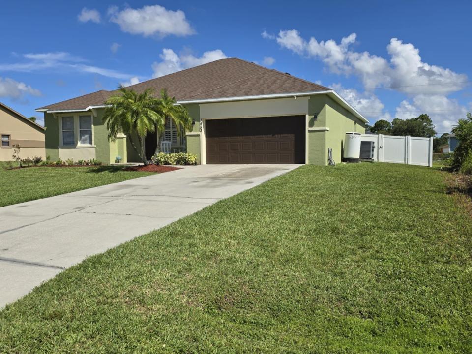 1453 Santa Anna Street SE, Palm Bay, Florida 32909, Stati Uniti