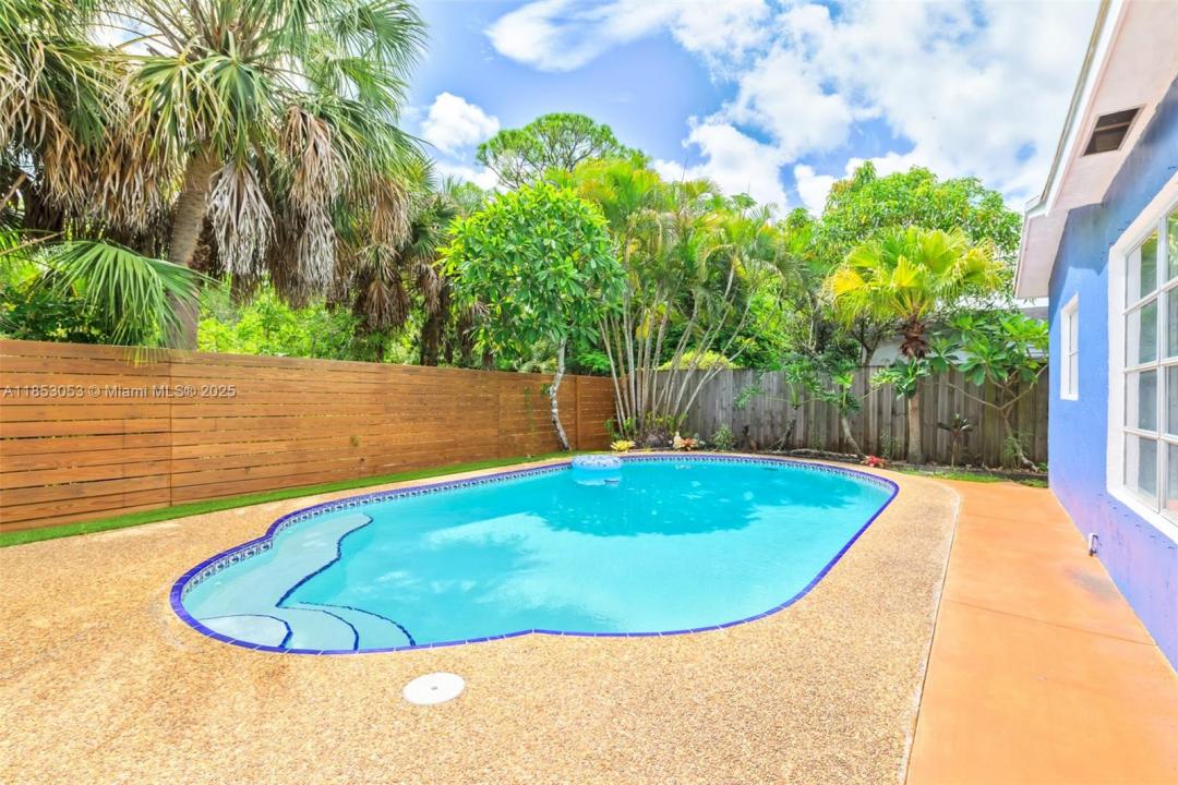 851 SW 49th Ter, Margate, Florida 33068