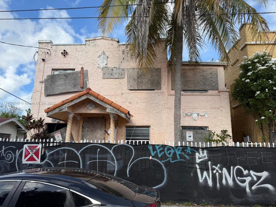 329 SW 10th Ave, Miami, Florida 33130