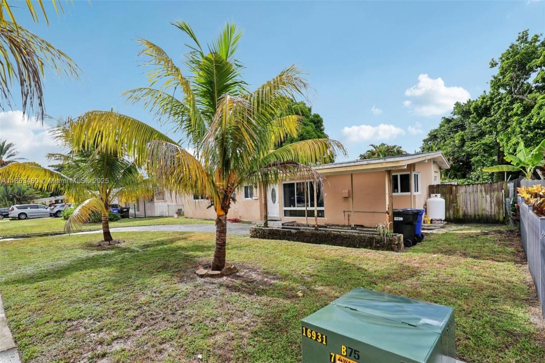550 NE 173rd St, North Miami Beach, 佛羅里達州 33162, 美國