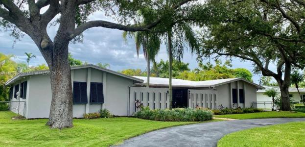 8820 SW 150th St, Palmetto Bay, Florida 33176, USA