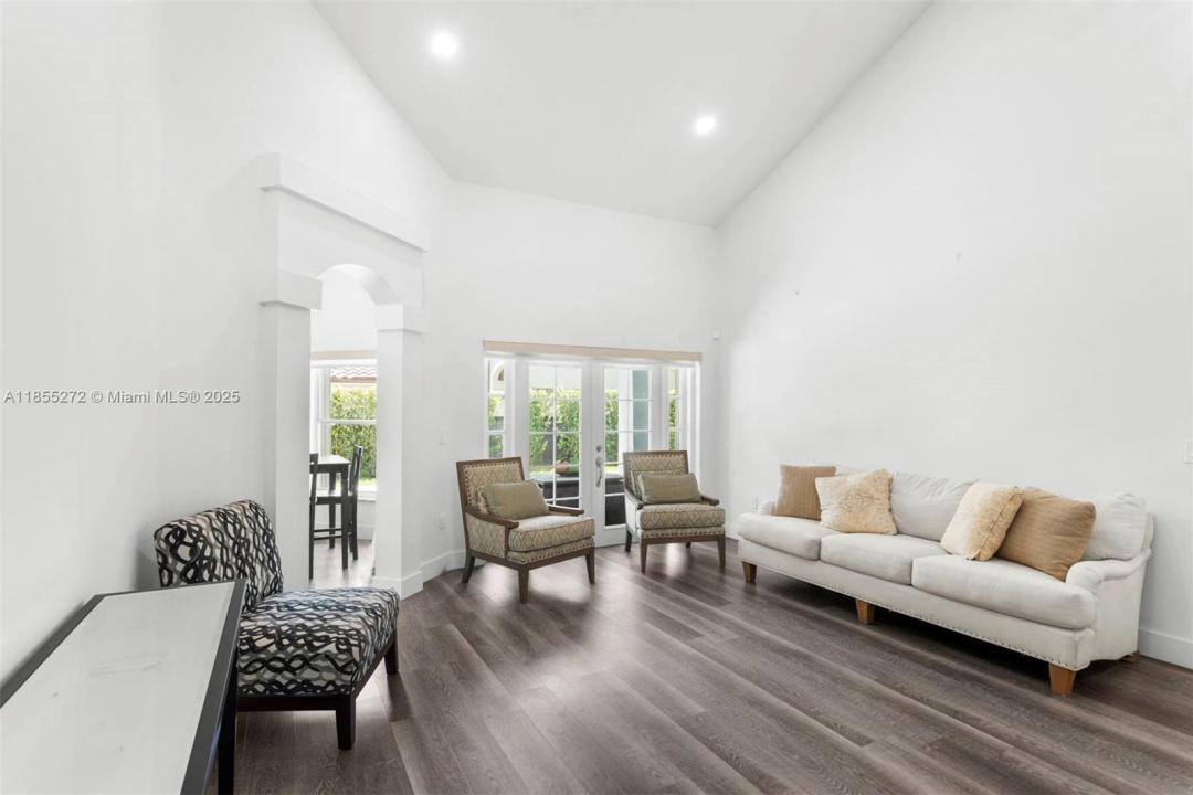 331 NW 189th Ter, Pembroke Pines, Flórida 33029, Estados Unidos