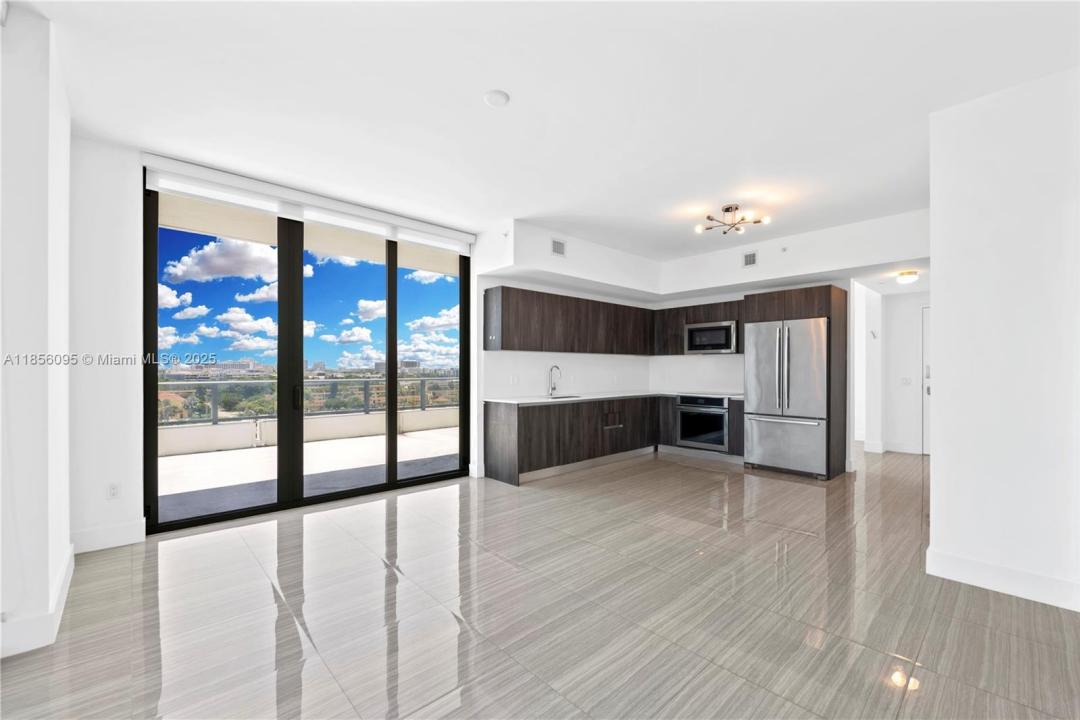 2960 NE 207th St 817, Aventura, Florida 33180, Estados Unidos