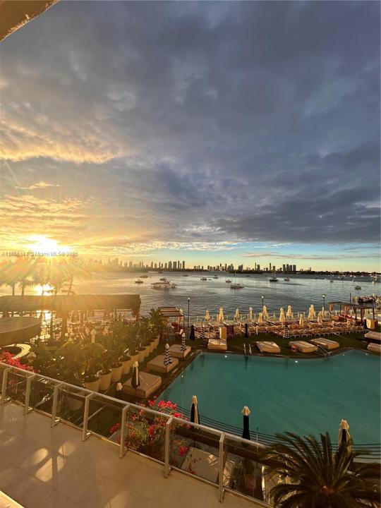 1100 West Ave 322, Miami Beach, Floride 33139, États-Unis