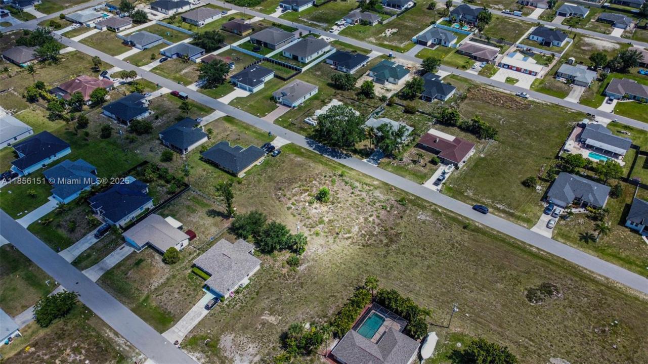 309 NW 4th Ter, Cape Coral, Florida 33993, USA