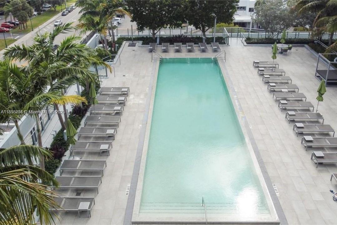 2960 NE 207th St 909, Aventura, Florida 33180