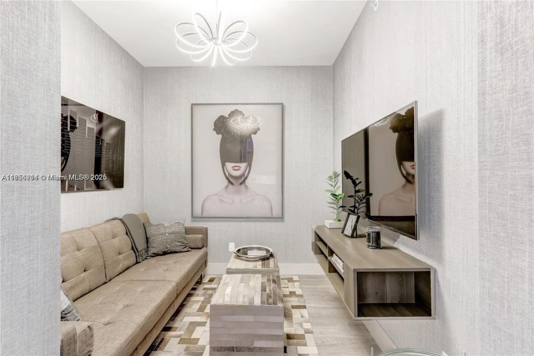 2960 NE 207th St 909, Aventura, Florida 33180