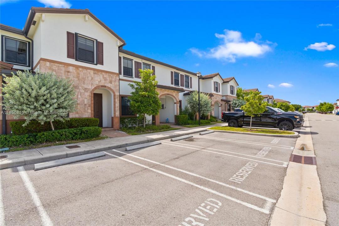10519 W 33rd Ct, Hialeah, פלורידה 33018, ארצות הברית של אמריקה 
