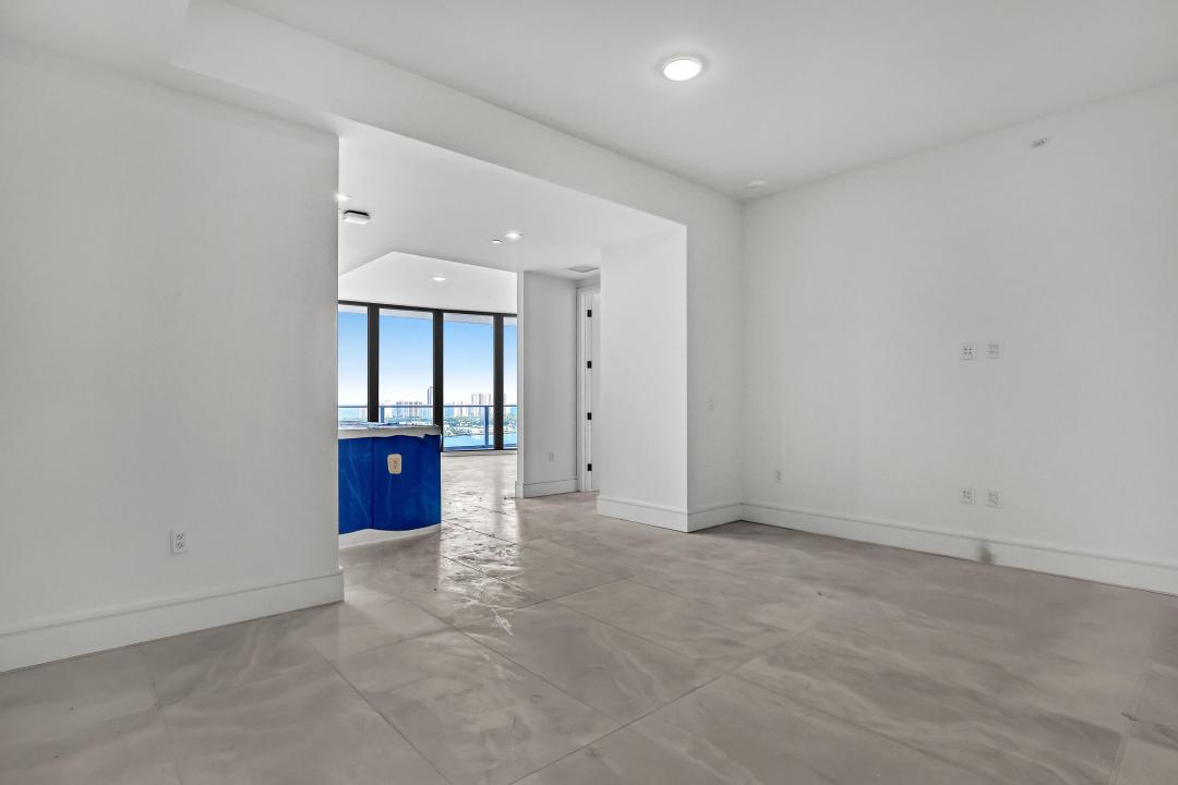 220 Lake Shore Drive N-2103, NAUTILUS 220, Lake Park, 佛罗里达州 33403, 美国