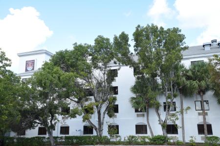 7051 N Seacrest Boulevard, Lantana, Florida 33462