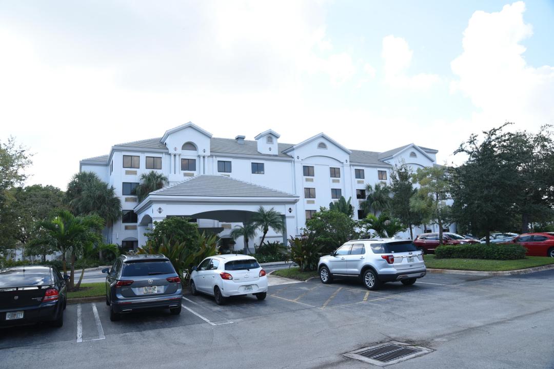 7051 Seacrest Boulevard, Lake Worth, Florida 33462