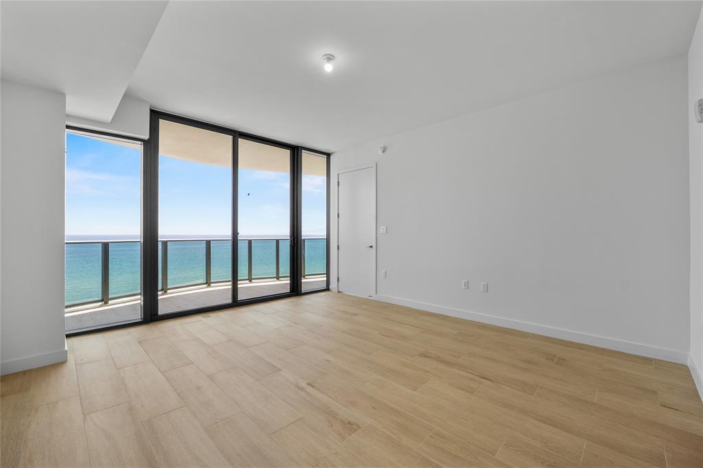 900 N Ocean Blvd. 902, Pompano Beach, Florida 33062, Stati Uniti