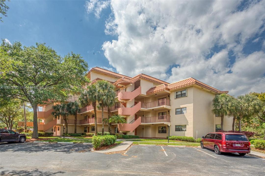 7401 NW 16th St 408, Plantation, Florida 33313, Estados Unidos