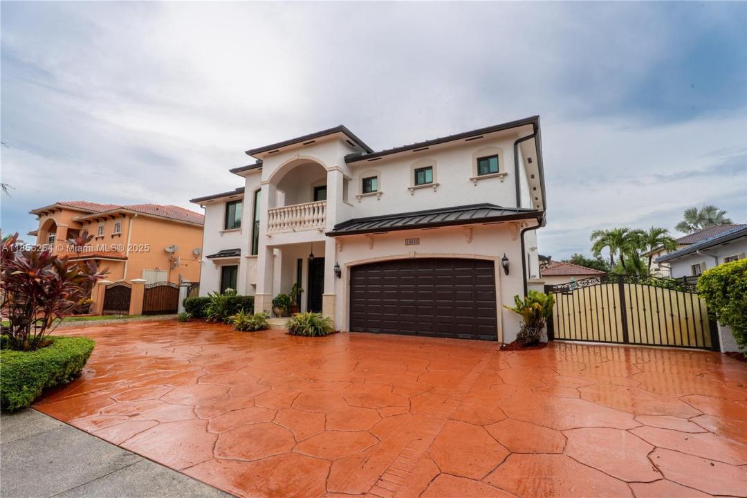 16533 NW 77th Path, Miami Lakes, 佛罗里达州 33016, 美国