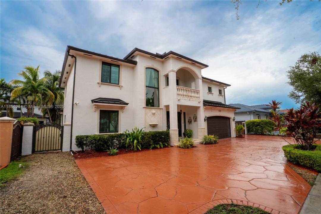 16533 NW 77th Path, Miami Lakes, 佛罗里达州 33016, 美国