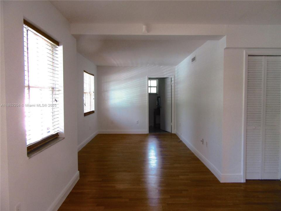 29 Santillane Ave 1, Coral Gables, Floride 33134, États-Unis