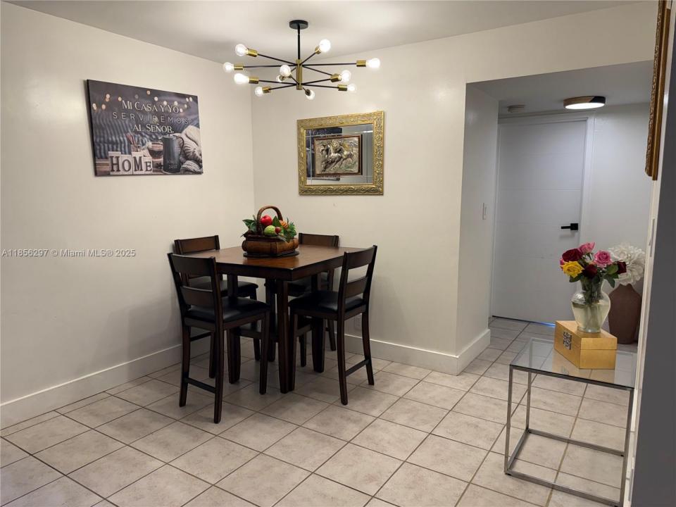 16919 N Bay Rd 710, Sunny Isles Beach, Florida 33160, Estados Unidos