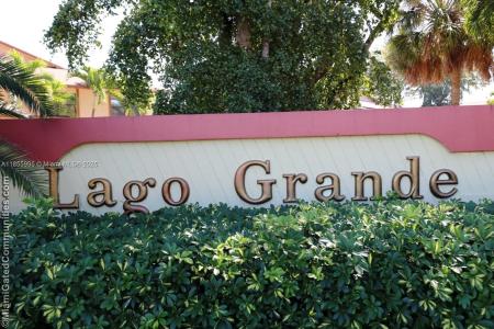 2705 W 64th Pl 52-14, Hialeah, Florida 33016, USA