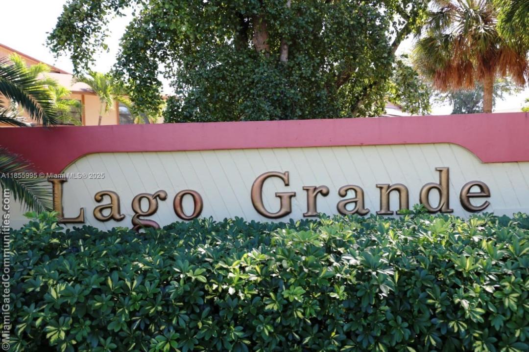 2705 W 64th Pl 52-14, Hialeah, 佛羅里達州 33016, 美國