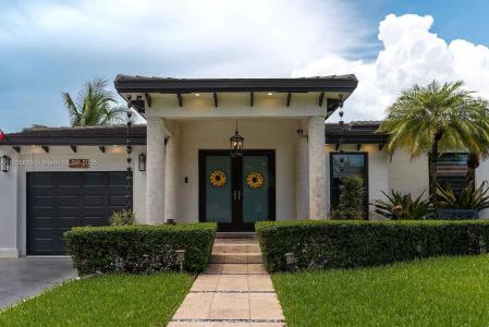 135 E 37th St, Hialeah, Florida 33013, USA
