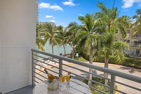1450 Lincoln Rd 403, Miami Beach, Florida 33139, USA