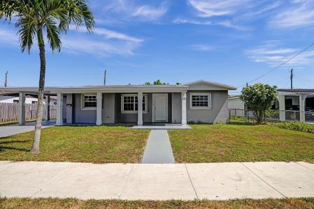 10451 SW 150 TER, Miami, Florida 33176, USA