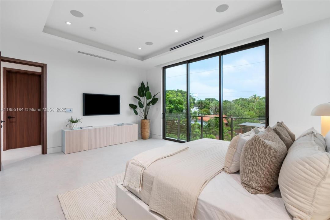 4231 SW 11th St, Miami, Flórida 33134, Estados Unidos