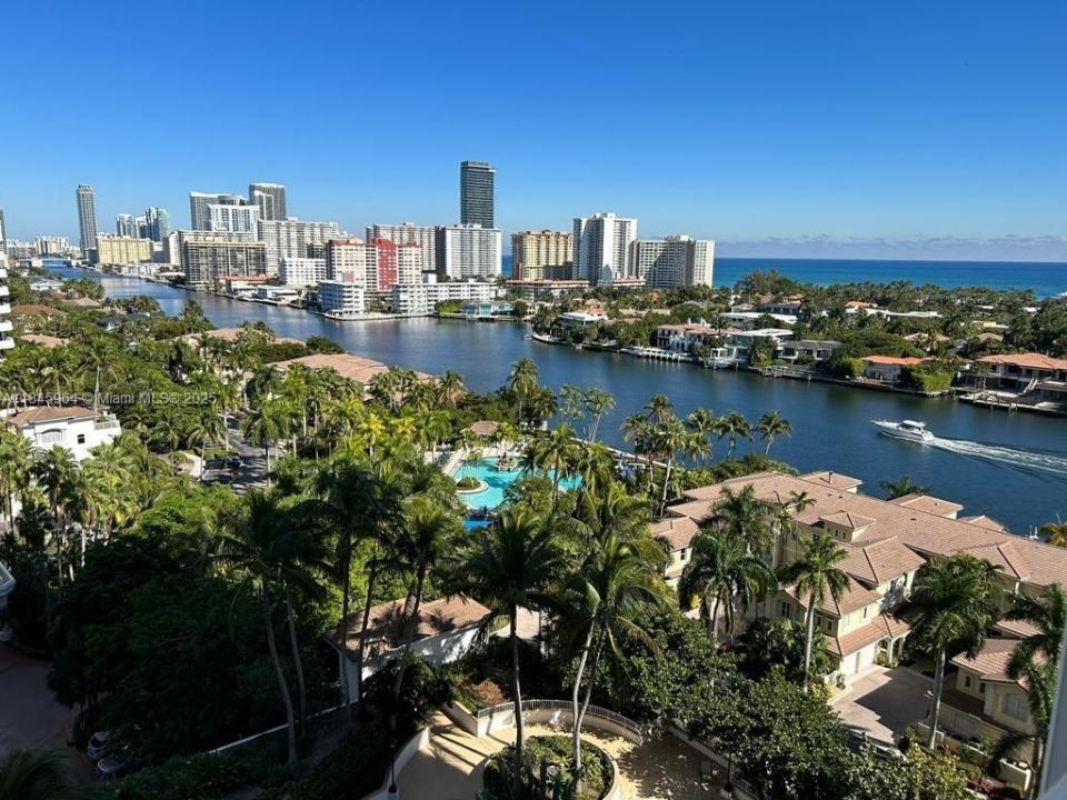 21050 Point Pl 1403, Aventura, 佛罗里达州 33180, 美国