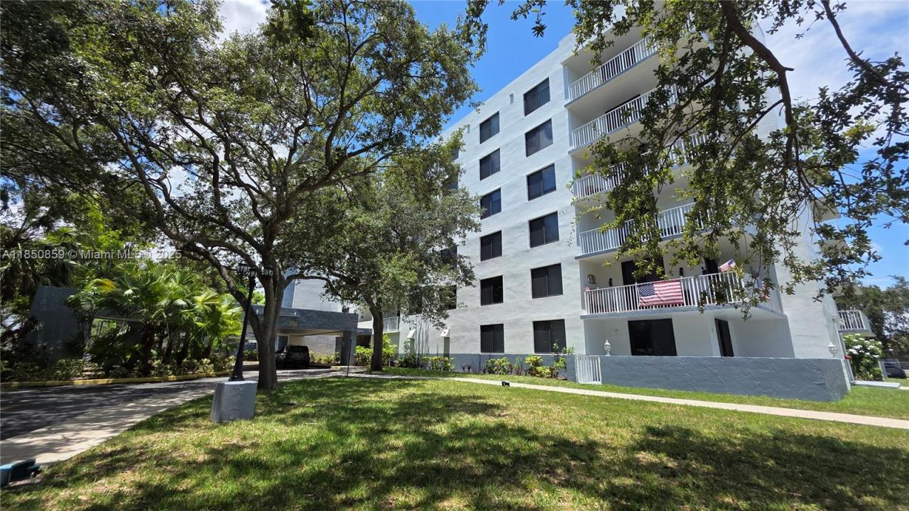 901 Hillcrest Dr 215, Hollywood, Florida 33021, Estados Unidos